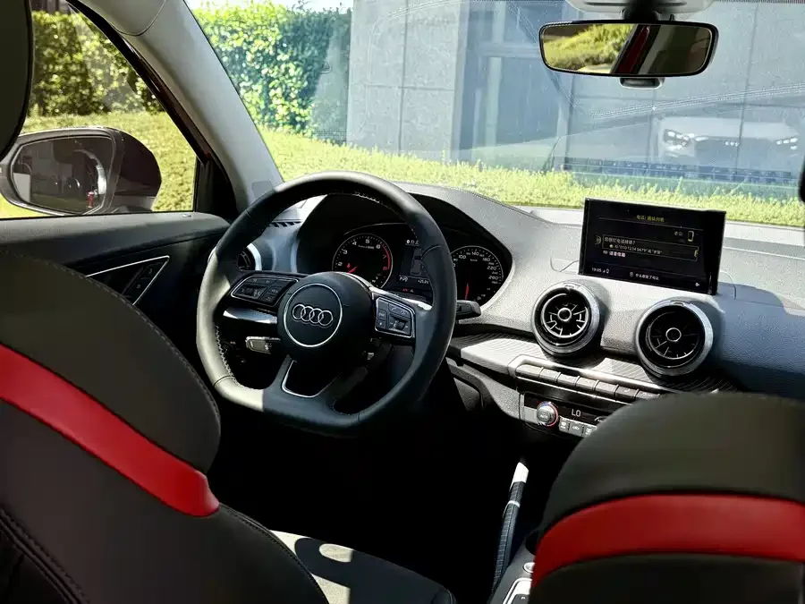 Audi Q2L 2022 35 TFSI luxury and dynamic model 2022 — миниатюра 3