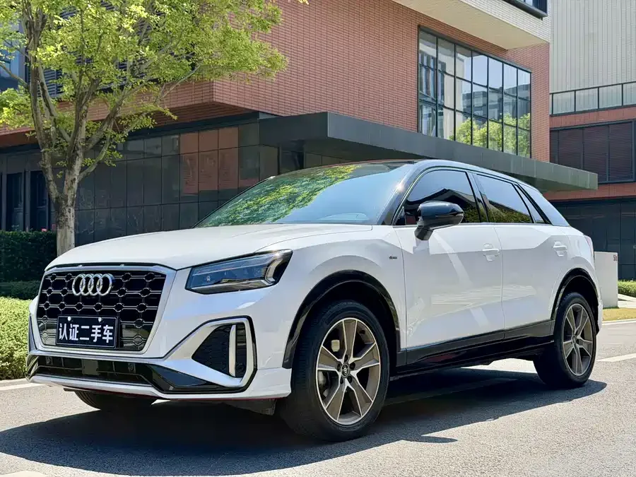 Audi Q2L 2022 35 TFSI luxury and dynamic model 2022 — фото 1, купить с доставкой в Москву
