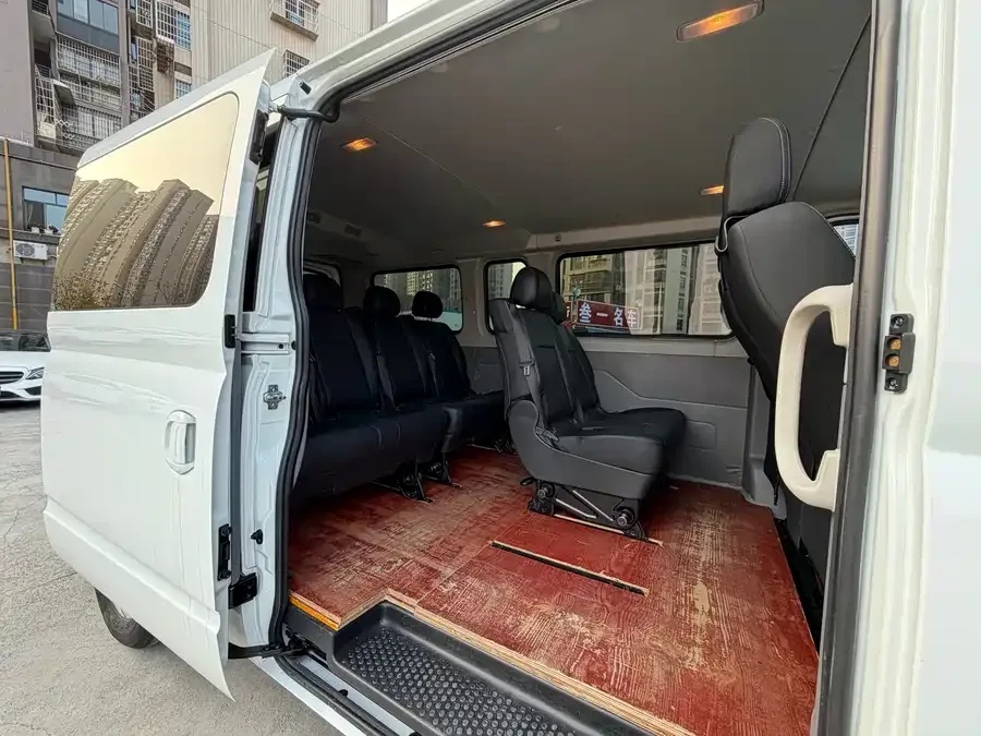 Maxus Xintu V80 Xintu V80 2024 Model, Aoyuntong 6MT, Long Wheelbase, Ultra-Low Roof, 147Ps, 6/7/8/9 Seats 2024 — миниатюра 4