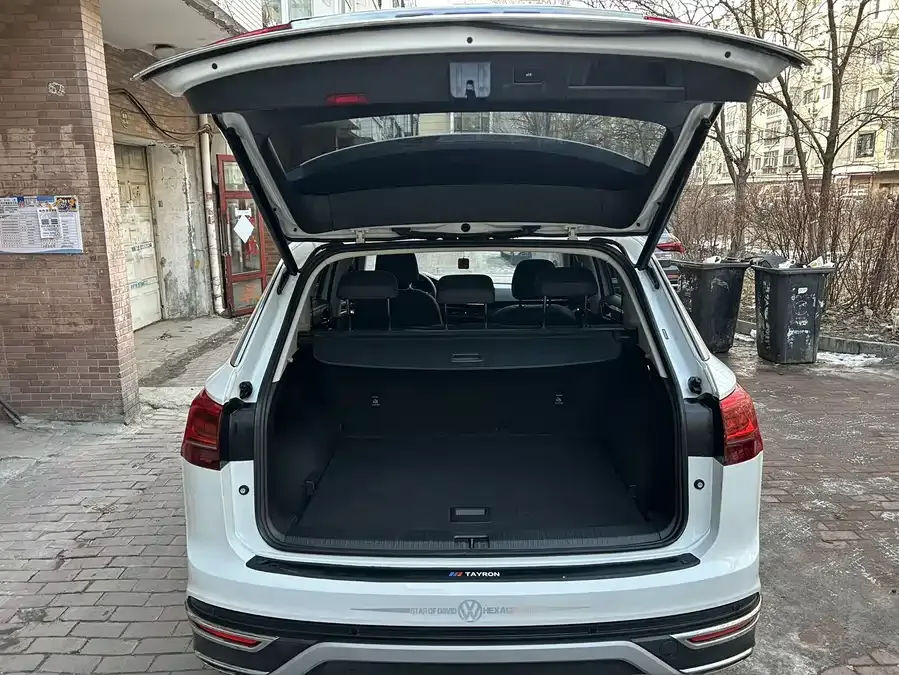 Volkswagen Tayron Tanyue 2022 280TSI 2WD Luxury Smart Edition 2022 — миниатюра 4