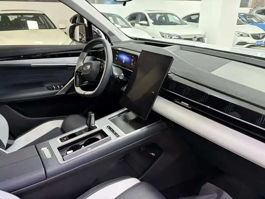 Geely Atlas L Boyue L 2024 1.5TD DCT Longteng Edition 2024 — миниатюра 3