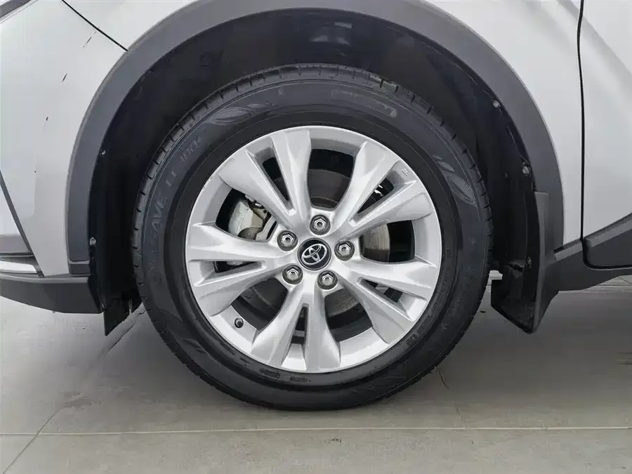Toyota IZOA IZOA 2021 2.0L Yixiang Edition 2022 — миниатюра 5