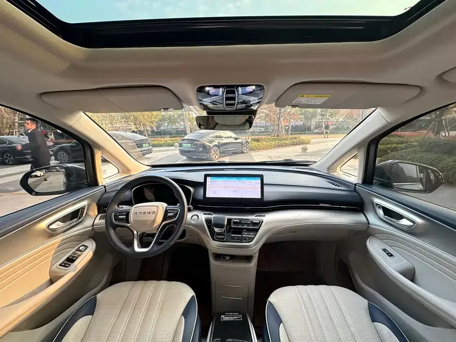 Roewe iMAX8 Roewe iMAX8 2023 400TGI Exclusive Edition 2023 — миниатюра 5