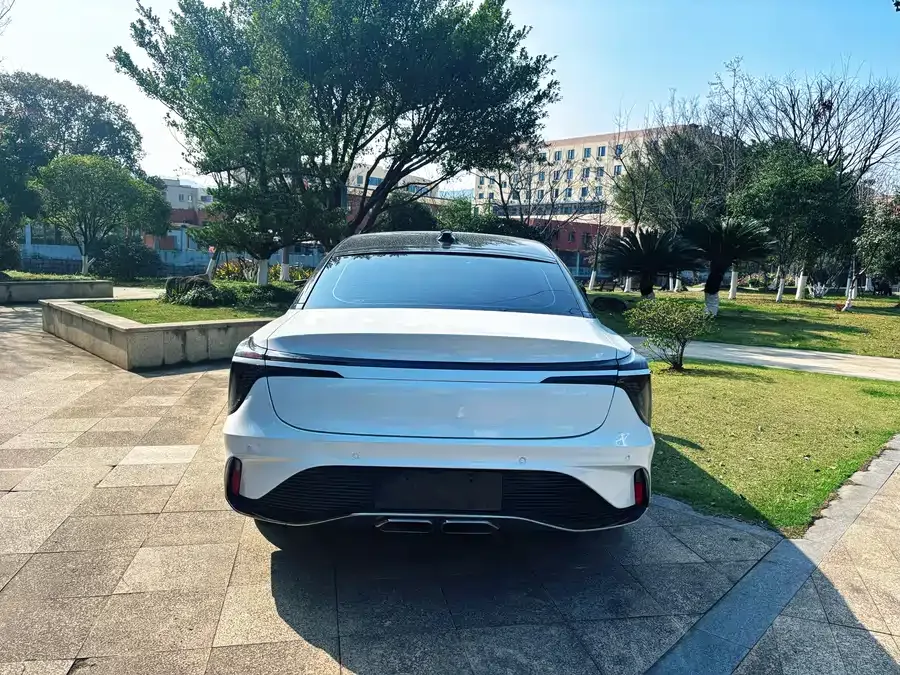 Hongqi H6 Hongqi H6 2023 2.0T American Edition 2023 — миниатюра 2
