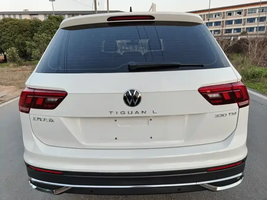 Volkswagen Tiguan L Tiguan L 2022 330TSI Automatic 2WD Comfort Edition 2022 — миниатюра 2