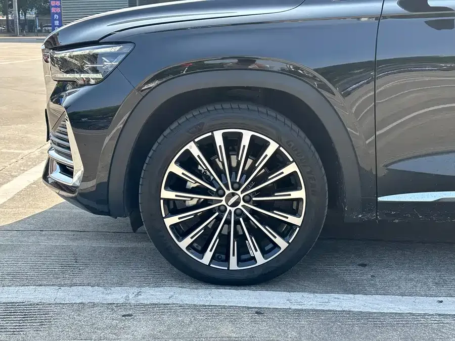 Geely Monjaro Xingyue L 2025 Dongfang Yao 2.0TD Automatic Current Edition 2025 — миниатюра 4