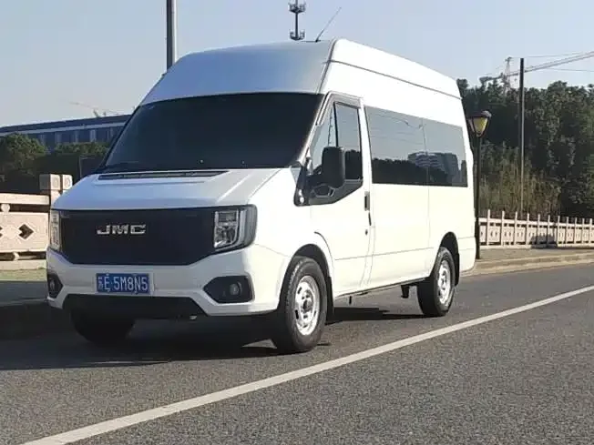 Jiangling Fushun Jiangling Fushun 2023 2.0T manual center axle center roof commercial multi-purpose passenger car 7 seats 2023 — фото 1, купить с доставкой в Москву