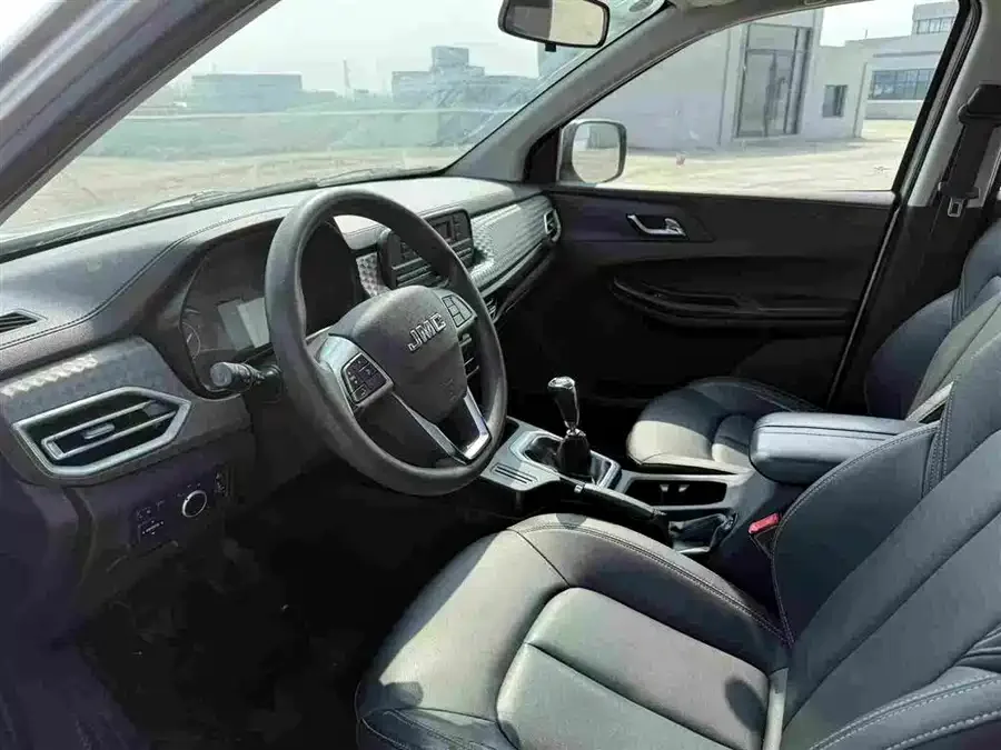 Jiangling Book Baodian 2022 2.5T diesel four-wheel drive comfort version standard axle JX4D25A6L 2023 — миниатюра 2