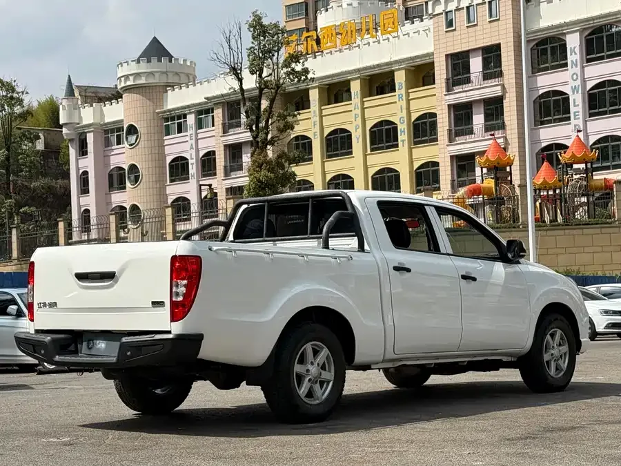 Jiangling Book Baodian 2022 2.5T diesel four-wheel drive exclusive version long axis JX4D25A6L 2022 — миниатюра 2