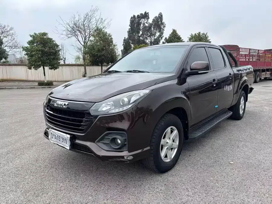 Jiangling Book Baodian 2022 2.5T diesel two-wheel drive comfort version flat bottom cargo box long axis JX4D25A6L 2022 — фото 1, купить с доставкой в Москву