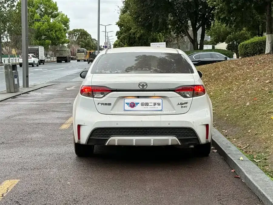 Toyota Levin 2022 Lelink 185T CVT Sports Edition 2022 — миниатюра 4