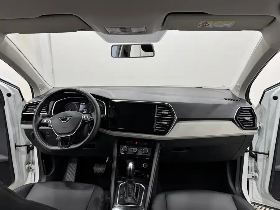 Jetta VS5 Jetta VS5 2023 280TSI Automatic Progressive Edition 2023 — миниатюра 2