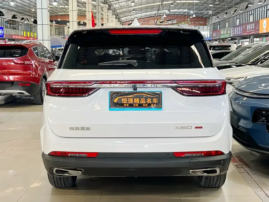 Jetour X90 PRO JETOUR X90 PRO 2024 1.6T DCT Luxury Edition 7 Seaters 2024 — миниатюра 2