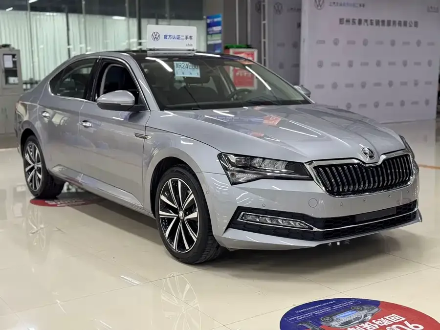 Skoda SuperB Superb 2025 TSI280 DSG Premium Edition 2025 — миниатюра 3
