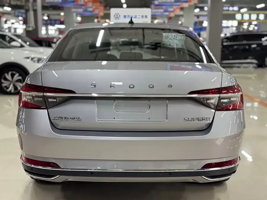Skoda SuperB Superb 2025 TSI280 DSG Premium Edition 2025 — миниатюра 4