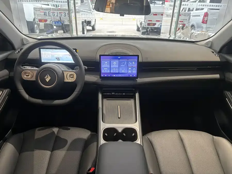 Baojun E6 Baojun E6 2026 500km Enjoy Edition 2026 — миниатюра 4