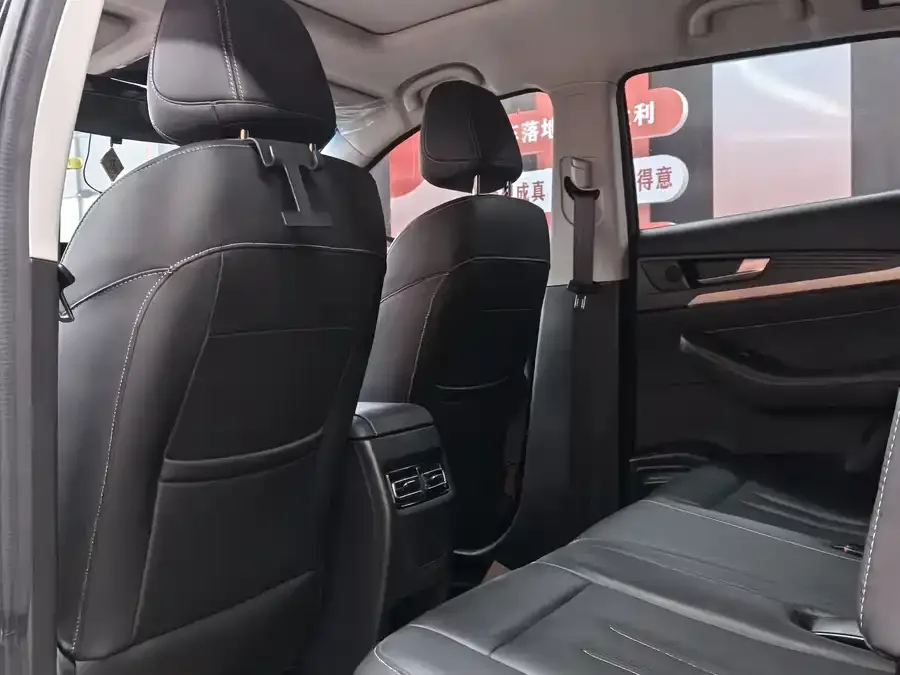 Jetour X70 JETOUR X70 2024 1.5T DCT Honor PRO 7 Seaters 2024 — миниатюра 3