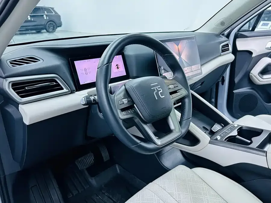 BYD Yuan UP Yuan UP 2025 Smart Driving Edition 401KM Superior Model 2025 — миниатюра 2