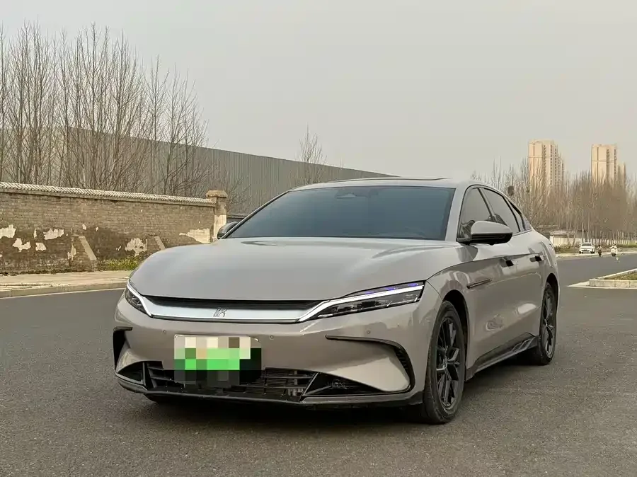 BYD Second-hand Han 2025 DM-i Intelligent Driving Edition 125KM Elite Edition 2026 — фото 1, купить с доставкой в Москву