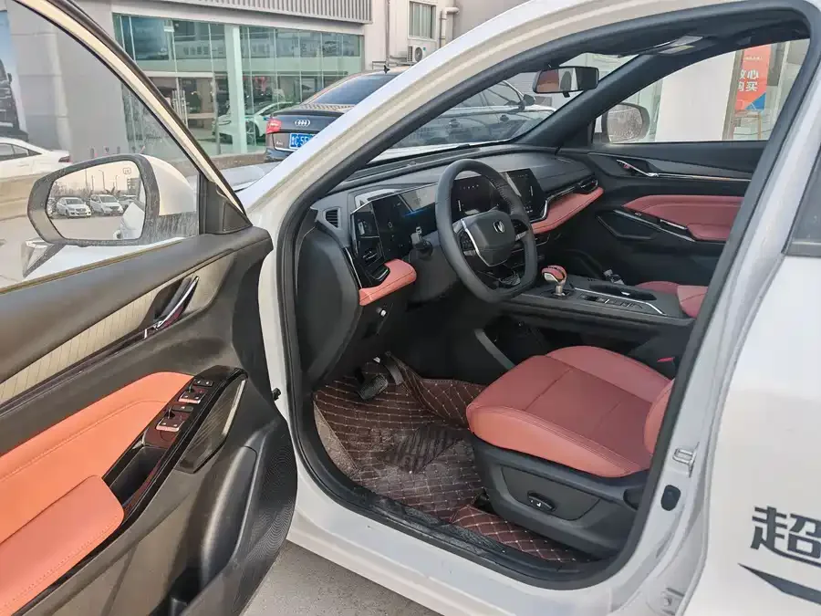 Changan X5 PLUS Changan X5 PLUS 2025 1.5T DCT Beyond Edition 2025 — миниатюра 2