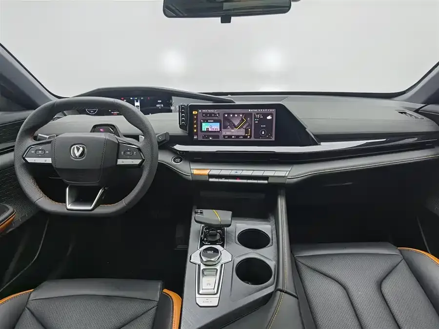 Changan UNI-V Changan UNI-V 2023 1.5T Premium Edition 2024 — миниатюра 2