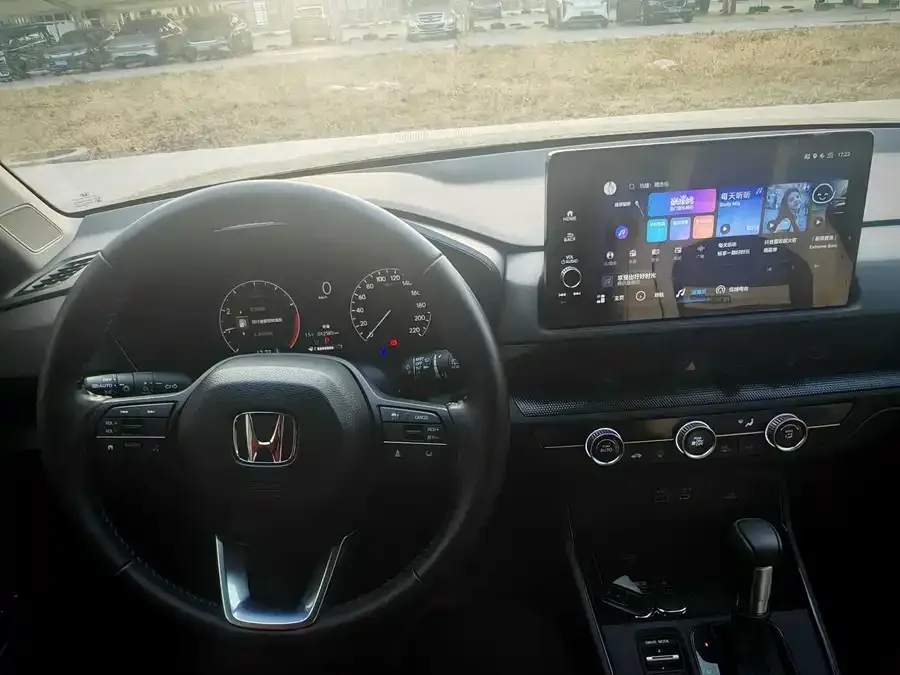 Honda CR-V 2024 240TURBO 2WD Front Edition 5 Seaters 2024 — миниатюра 4