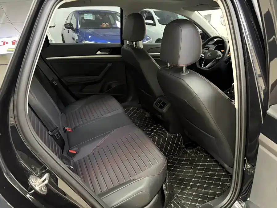 Volkswagen Lavida Lavida 2023 300TSI DSG Full Edition 2023 — миниатюра 3