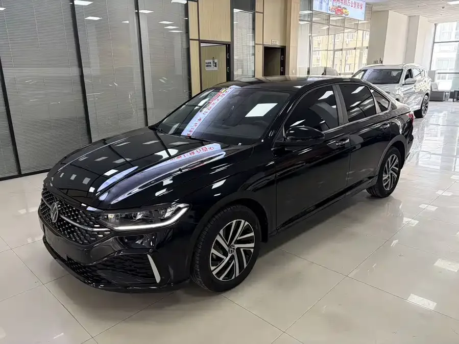 Volkswagen Lavida Lavida 2023 300TSI DSG Full Edition 2023 — фото 1, купить с доставкой в Москву