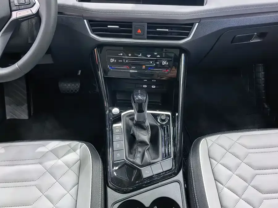 Volkswagen Tayron Tanyue 2024 300TSI 2WD Luxury Plus Advanced Edition 2024 — миниатюра 5