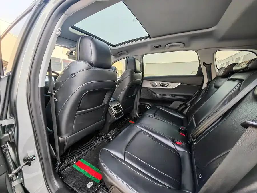 Chery Tiggo 8 PLUS Tiggo 8 PLUS 2024 Champion Edition 290TGDI DCT Pride Edition 7-seater 2024 — миниатюра 2