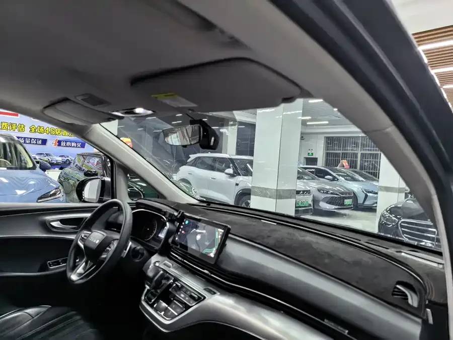 Roewe iMAX8 Roewe iMAX8 2023 400TGI Premium Edition 2023 — миниатюра 5