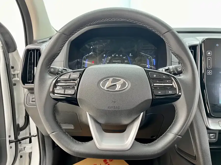 Hyundai Beijing ix35 Beijing Hyundai ix35 2021 2.0L Automatic 2WD GLS Leading Edition 2023 — миниатюра 3