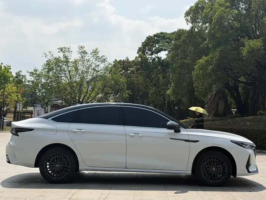 Chery Arrizo 8 Arrizo 8 2024 1.6T DCT Excellence Edition 2024 — миниатюра 2