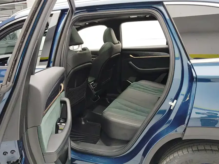 Geely Monjaro Xingyue L 2021 2.0TD High-power Automatic 4WD Flagship Model 2023 — миниатюра 5