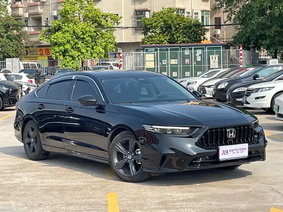 Honda Inspire Insignia 2025 260TURBO Elite Edition 2025 — миниатюра 2