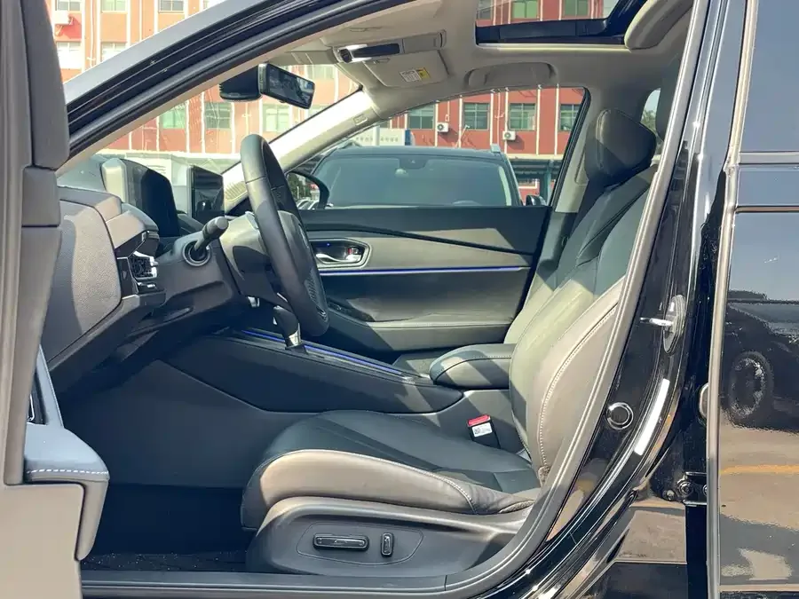 Honda Inspire Insignia 2025 260TURBO Elite Edition 2025 — миниатюра 4