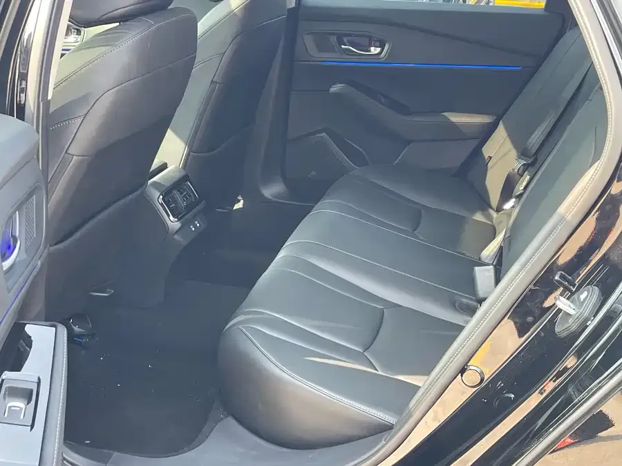 Honda Inspire Insignia 2025 260TURBO Elite Edition 2025 — миниатюра 5