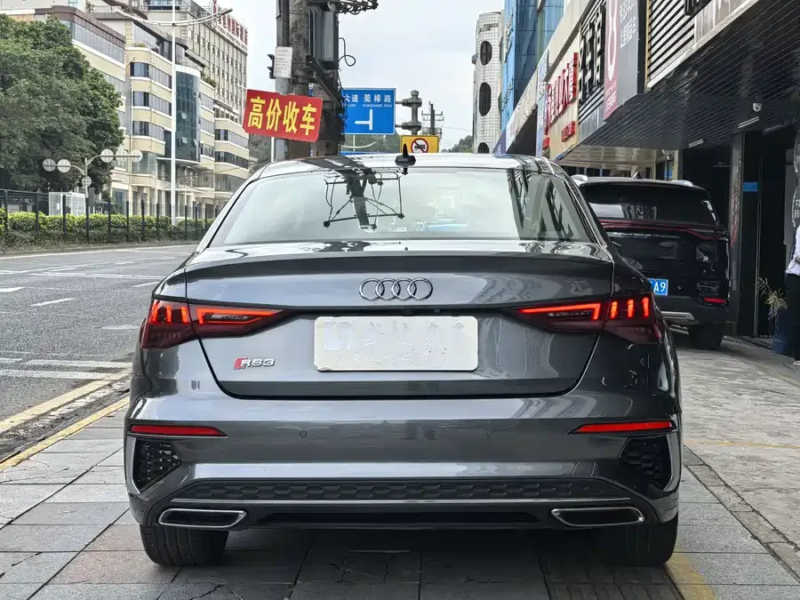 Audi A3 2024 A3L Limousine 35 TFSI Fashion Sports 2024 — миниатюра 2