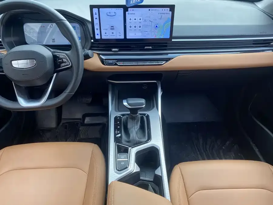 Geely Emgrand Emgrand 2025 4th Generation 1.5L CVT Flagship Model 2024 — миниатюра 2