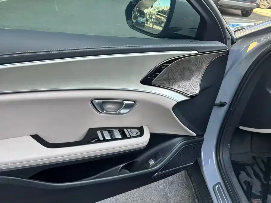 BYD Second-hand Han 2025 DM-i Intelligent Driving Edition 125KM Elite Edition 2025 — миниатюра 2