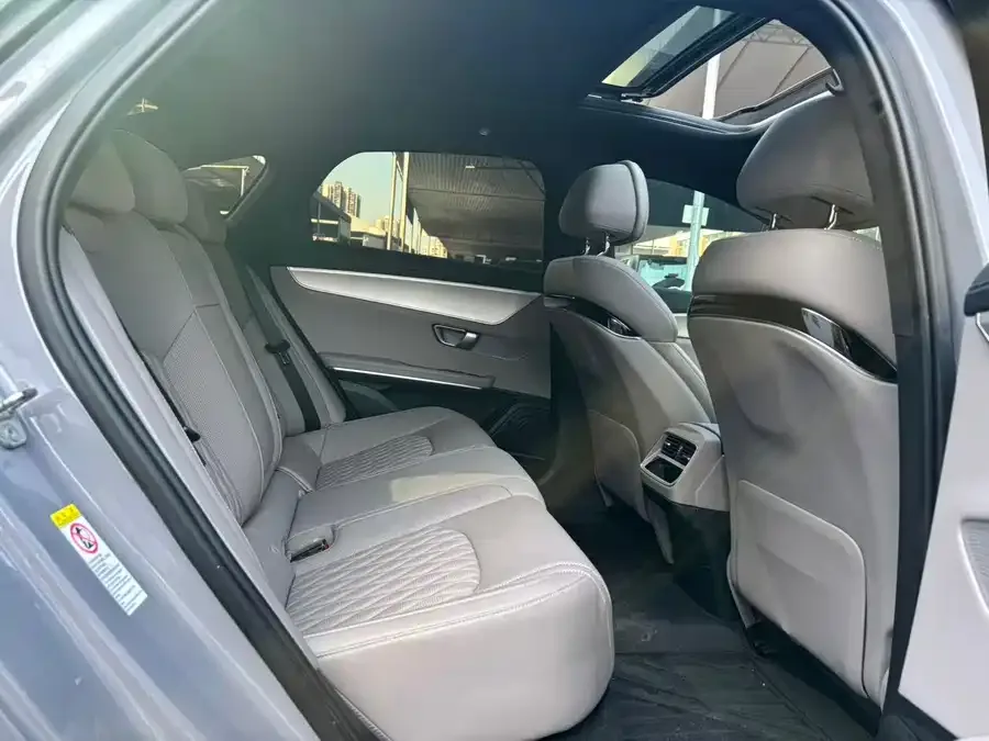 BYD Second-hand Han 2025 DM-i Intelligent Driving Edition 125KM Elite Edition 2025 — миниатюра 5