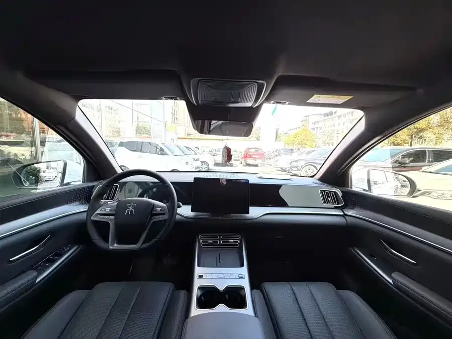 BYD Song Pro New Energy Song Pro New Energy 2026 DM-i 133KM Progressive Edition 2025 — миниатюра 2