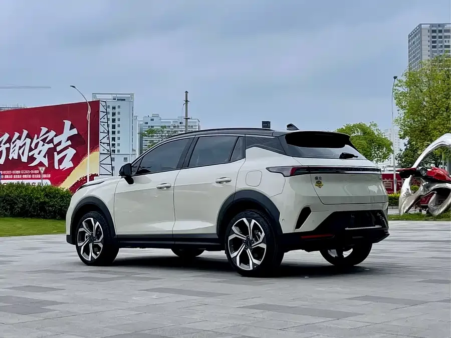 Lynk & Co 06 Lynk & Co 06 2025 Renew 1.5T Halo 2025 — миниатюра 2