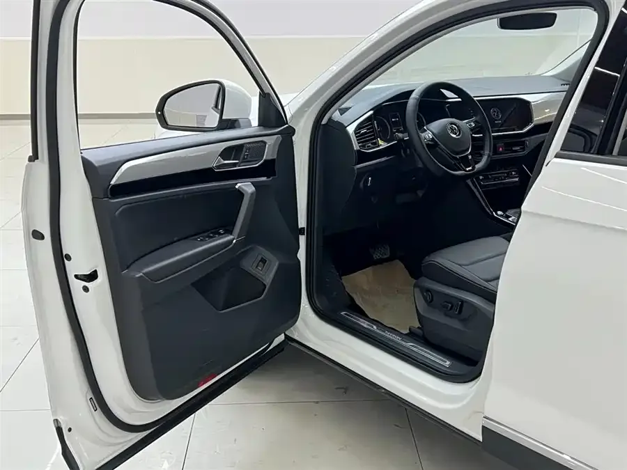 Volkswagen Tayron Tanyue 2022 280TSI 2WD Luxury Smart Edition 2022 — миниатюра 5