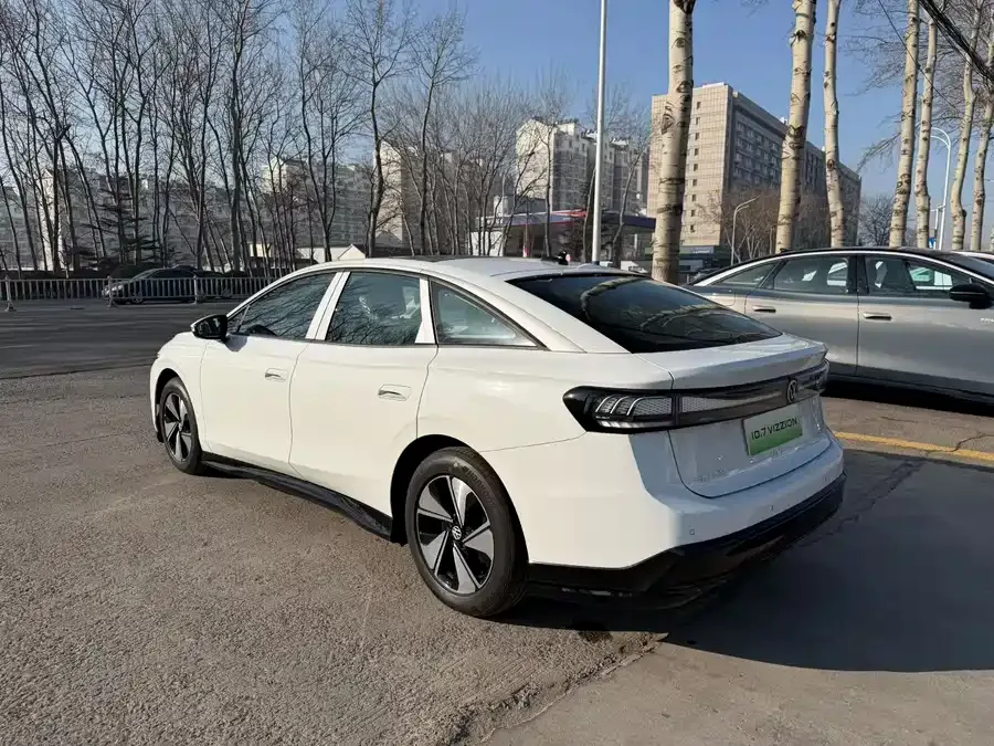 Volkswagen ID.7 VIZZION Volkswagen ID.7 VIZZION 2024 AIR 2026 — миниатюра 4