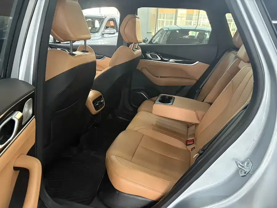 Geely Atlas L Boyue L 2025 fourth generation 1.5TD DCT sails 2025 — миниатюра 2