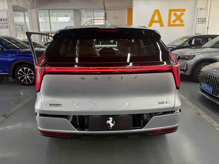 Geely Atlas L Boyue L 2025 fourth generation 1.5TD DCT sails 2025 — миниатюра 3