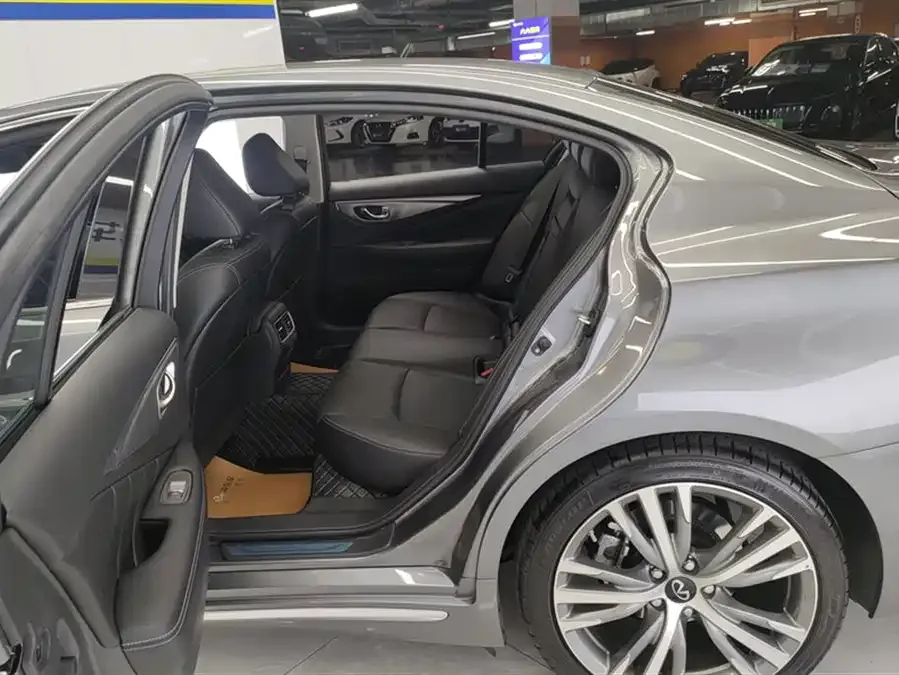 Infiniti Q50L 2022 2.0T Enjoy Edition 2024 — миниатюра 5