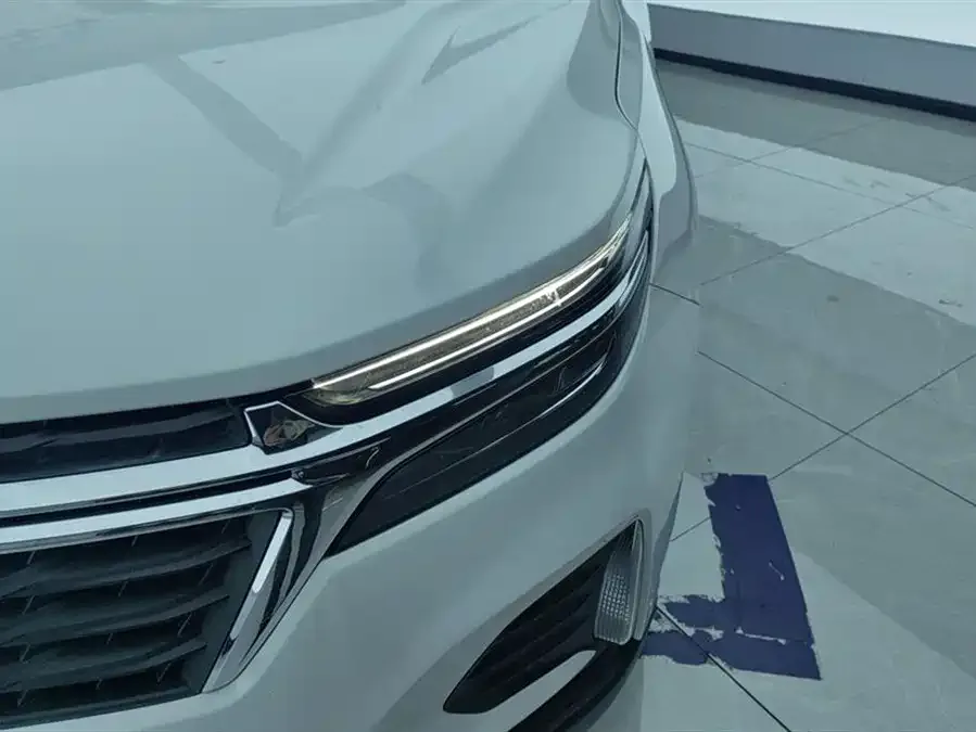 Chevrolet Equinox Explorer 2022 535T Chijie Edition 2023 — миниатюра 2