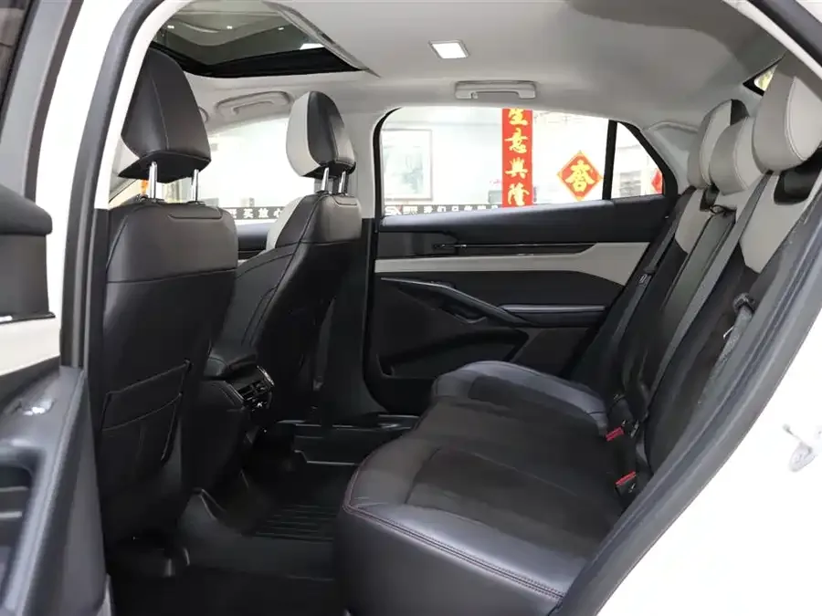 Ford Mondeo Mondeo 2022 facelift EcoBoost 245 luxury model 2022 — миниатюра 5